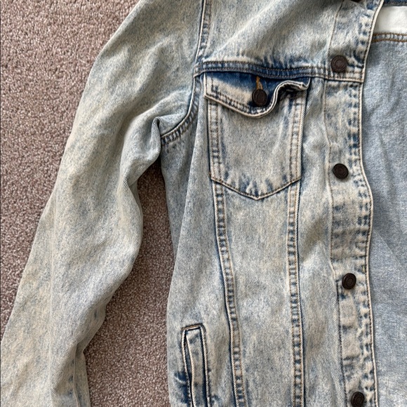 Lightweight Denim Jacket - Picture 3 of 5